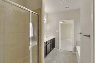 300 Black Bear Dr, McKinney, TX 75071 - Photo 15
