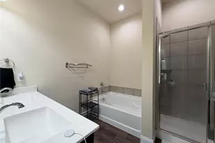1936 Bel Air Dr, Arlington, TX 76010 - Photo 21