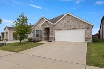 3420 Chivalry Drive, Denton, TX 76207 - Photo 3