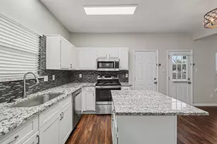 10700 Castle Dr, Frisco, TX 75035 - Photo 9
