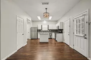 10700 Castle Dr, Frisco, TX 75035 - Photo 11
