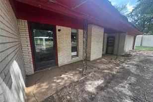260 Lake Shore Dr, Fairfield, TX 75840 - Photo 5