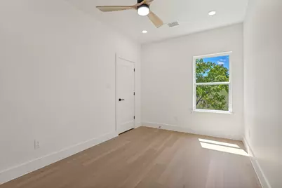 419 N Denley Drive, Dallas, TX 75203 - Photo 23