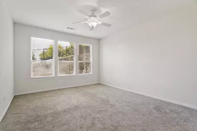 211 Copper Canyon Drive, Lewisville, TX 75067 - Photo 15