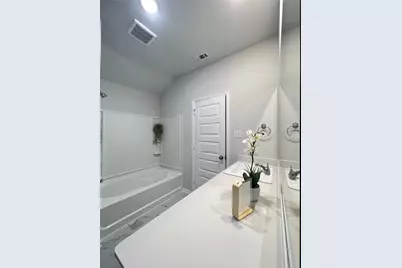 553 Meadow Run Drive, Van Alstyne, TX 75495 - Photo 7