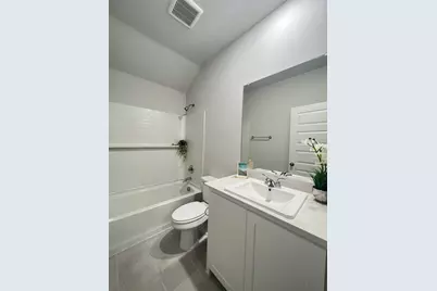553 Meadow Run Drive, Van Alstyne, TX 75495 - Photo 11