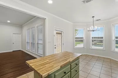 1404 Chaucer Drive, Cleburne, TX 76033 - Photo 13