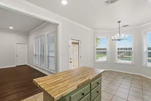 1404 Chaucer Dr, Cleburne, TX 76033 - Photo 13