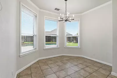 1404 Chaucer Drive, Cleburne, TX 76033 - Photo 5
