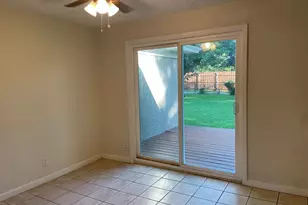 102 Roma Dr, Garland, TX 75041 - Photo 7