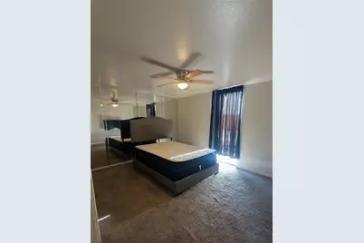 556 E Avenue J #B, Grand Prairie, TX 75050 - Photo 15