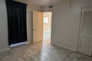 556 E Avenue J, Grand Prairie, TX 75050 - Photo 9