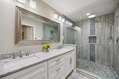 9605 Crestedge Drive, Dallas, TX 75238 - Photo 17