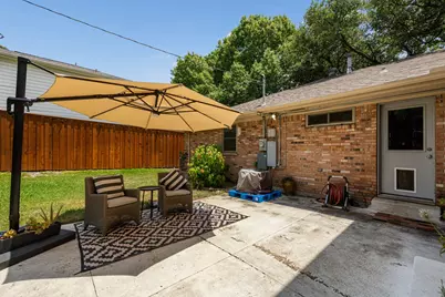 9605 Crestedge Drive, Dallas, TX 75238 - Photo 27