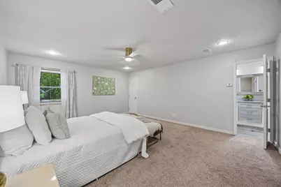 9605 Crestedge Drive, Dallas, TX 75238 - Photo 15