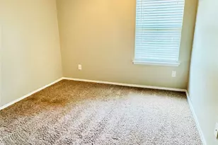 604 International Dr, Euless, TX 76039 - Photo 7