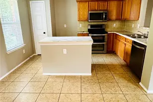 604 International Dr, Euless, TX 76039 - Photo 3