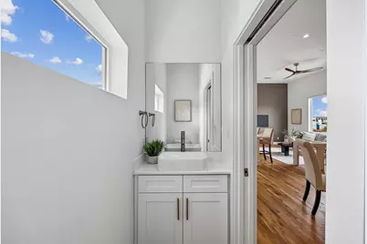 2611 Hondo Avenue #102, Dallas, TX 75219 - Photo 21