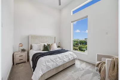 2611 Hondo Avenue #102, Dallas, TX 75219 - Photo 11