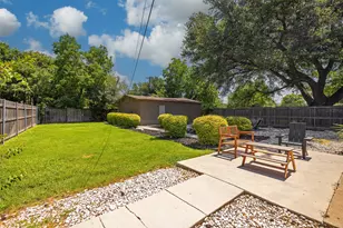 11367 Lippitt Ave, Dallas, TX 75218 - Photo 19