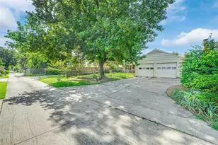 1021 Alexandria Ave, Garland, TX 75040 - Photo 23