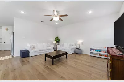 301 Willowmore Drive, Little Elm, TX 75068 - Photo 13