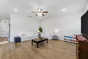 301 Willowmore Dr, Little Elm, TX 75068 - Photo 13
