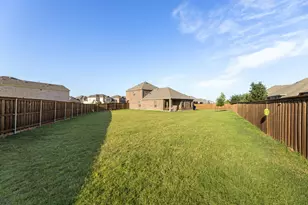 301 Willowmore Dr, Little Elm, TX 75068 - Photo 33