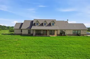 783 Co Rd 121, Gainesville, TX 76240 - Photo 1