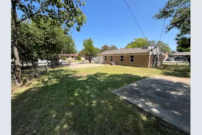 13020 Spring Oak Drive, Balch Springs, TX 75180 - Photo 19