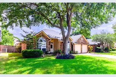 2206 S Branch Drive, Arlington, TX 76001 - Photo 1