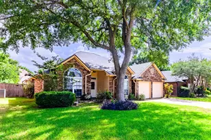 2206 S Branch Dr, Arlington, TX 76001 - Photo 1