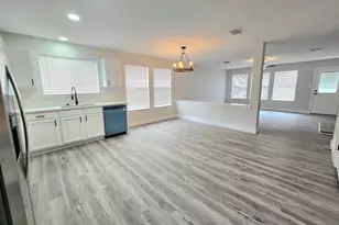 2467 Mallory Ln, Lancaster, TX 75134 - Photo 9