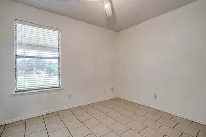 1009 W 4th Street #1011, Keene, TX 76059 - Photo 11