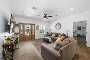 428 Gail Dr, Kennedale, TX 76060 - Photo 5