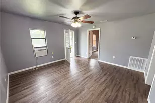 528 W Florence, Denison, TX 75020 - Photo 3