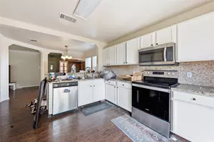 214 Woodley Rd, Leander, TX 78641 - Photo 9