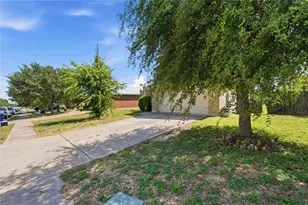 214 Woodley Rd, Leander, TX 78641 - Photo 3
