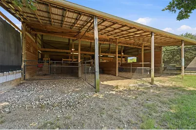 1226 County Road 243, Collinsville, TX 76233 - Photo 33