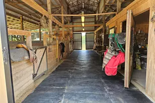 1226 Co Rd 243, Collinsville, TX 76233 - Photo 21