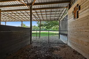 1226 Co Rd 243, Collinsville, TX 76233 - Photo 29