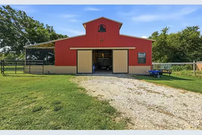 1226 County Road 243, Collinsville, TX 76233 - Photo 21