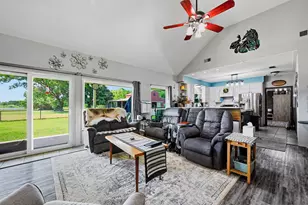 1226 Co Rd 243, Collinsville, TX 76233 - Photo 9