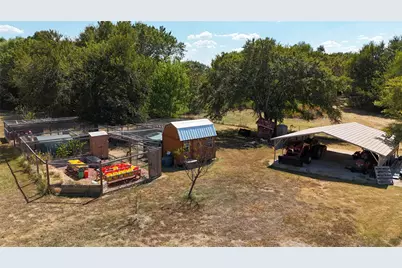 1226 County Road 243, Collinsville, TX 76233 - Photo 37