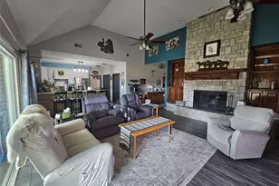 1226 Co Rd 243, Collinsville, TX 76233 - Photo 11