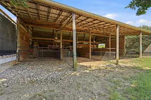 1226 Co Rd 243, Collinsville, TX 76233 - Photo 33