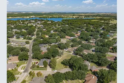 1506 Williamsburg Court, Ennis, TX 75119 - Photo 31