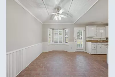 1506 Williamsburg Court, Ennis, TX 75119 - Photo 9