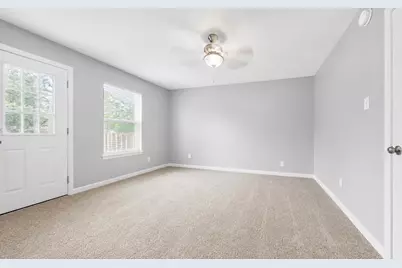 6321 Walraven Circle, Fort Worth, TX 76133 - Photo 13