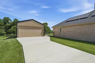 1036 Northern Oaks Ct, Springtown, TX 76082 - Photo 5